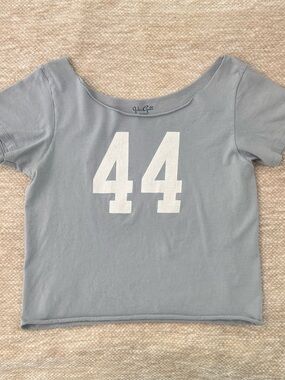 Brandy Melville robyn 44 off shoulder tee